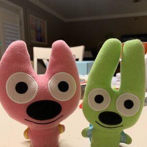 hoops and yoyo backpack clips from Hallmark